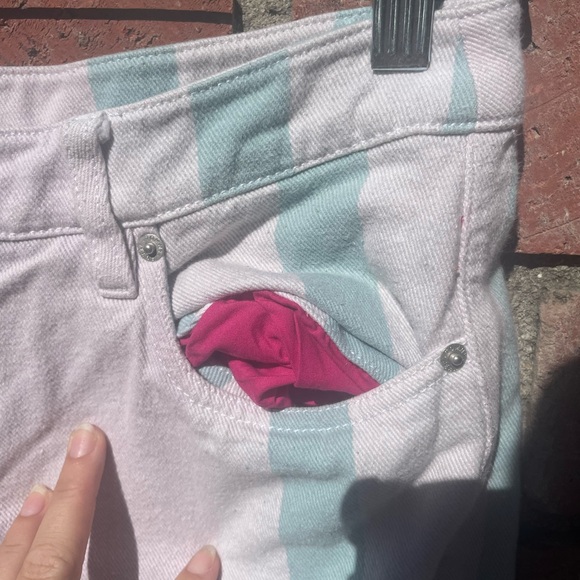 Y2K Tommy Hilfiger Denim Shorts - Picture 4 of 13